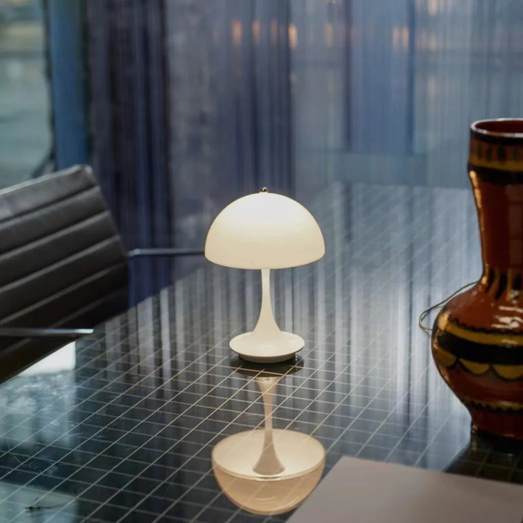 Biurkowa lampa Madrid z funkcją ładowania| 1+1 GRATIS