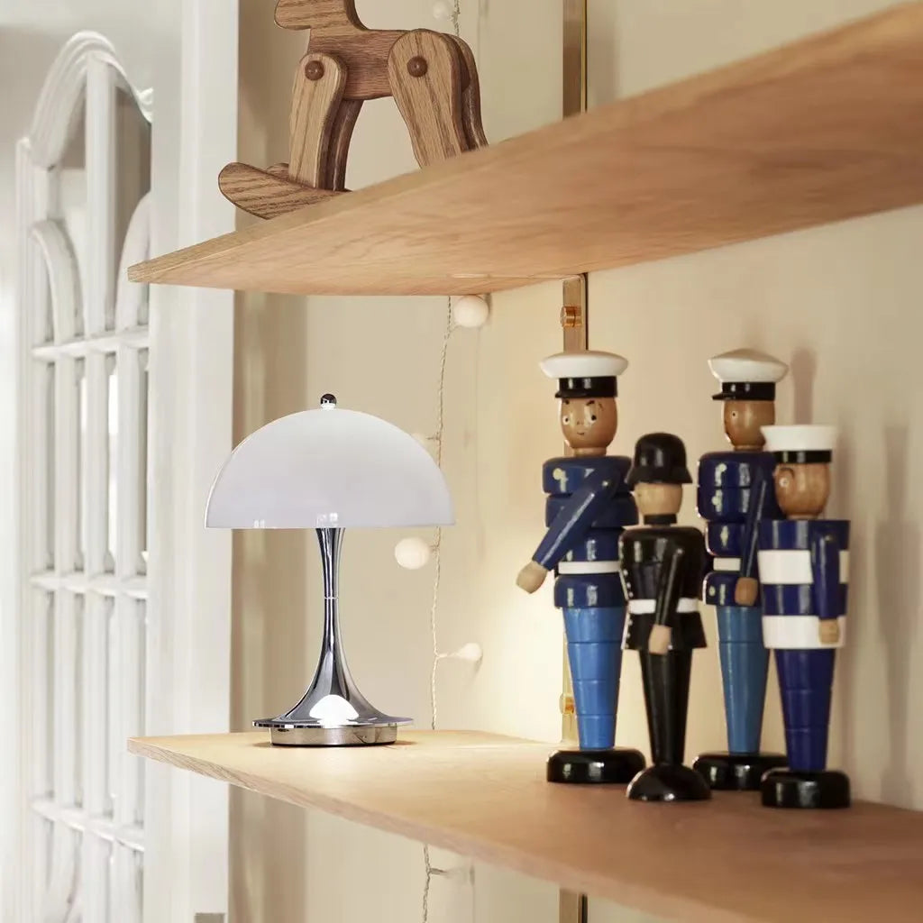 Stołowa lampka Madrid z funkcją ładowania | 1+1 GRATIS