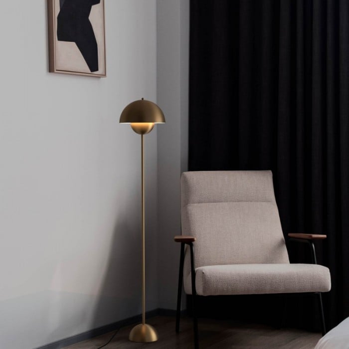 Nowoczesna Lampa Podłogowa w Kształcie | 1+1 GRATIS