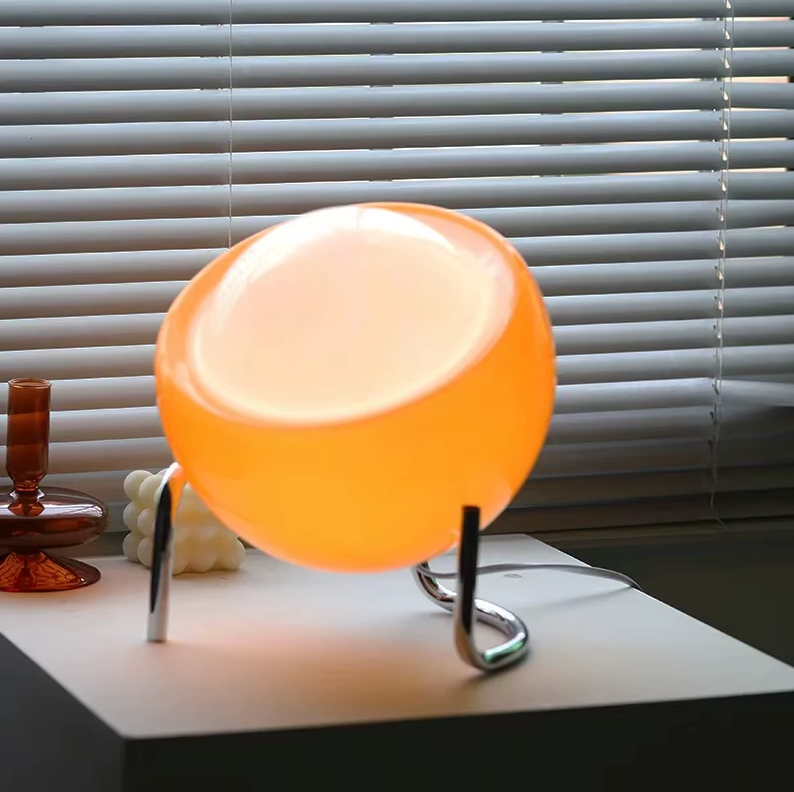 Qasim Bauhaus lampa stołowa | 1+1 GRATIS