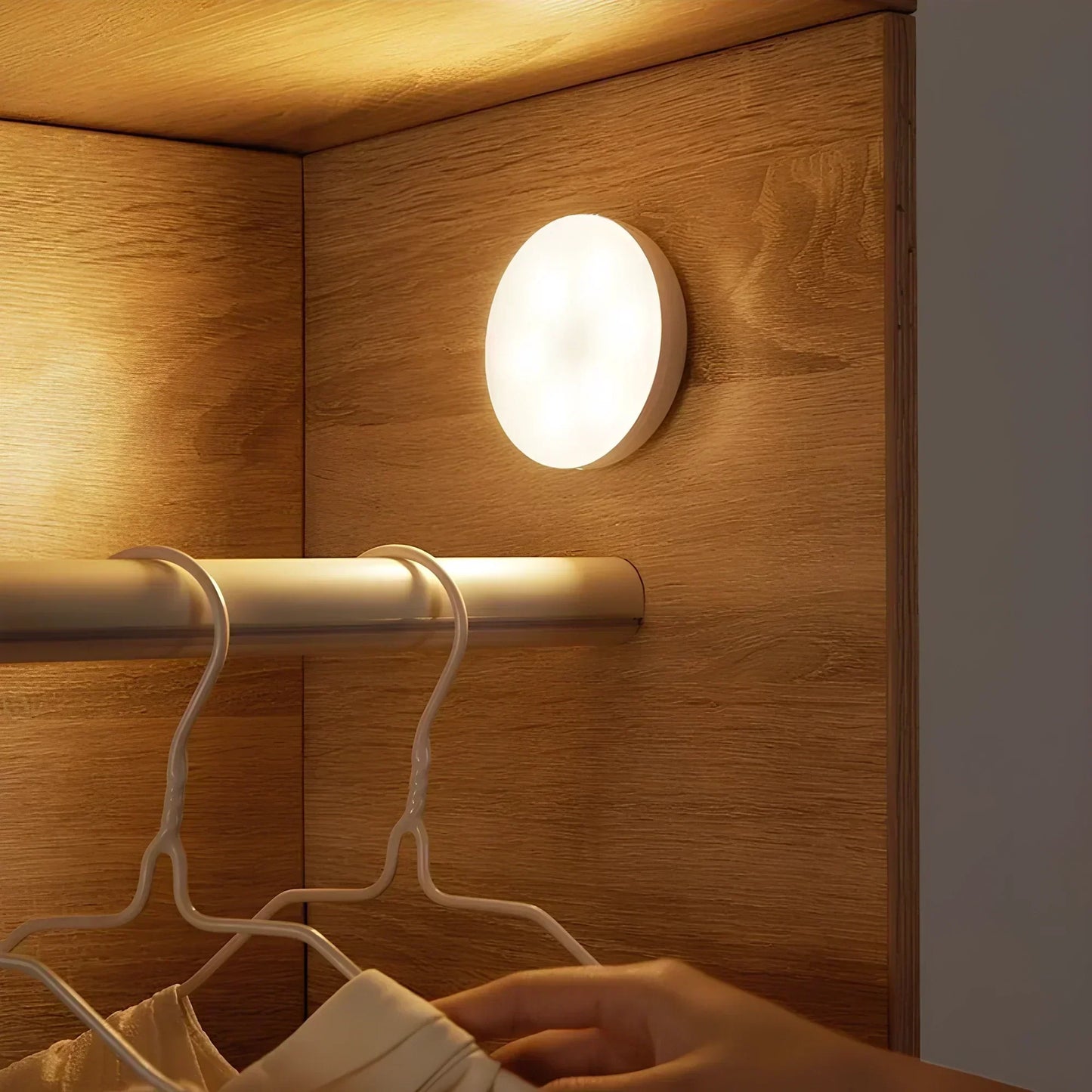 Circly™ Lampa z czujnikiem | 1+1 GRATIS
